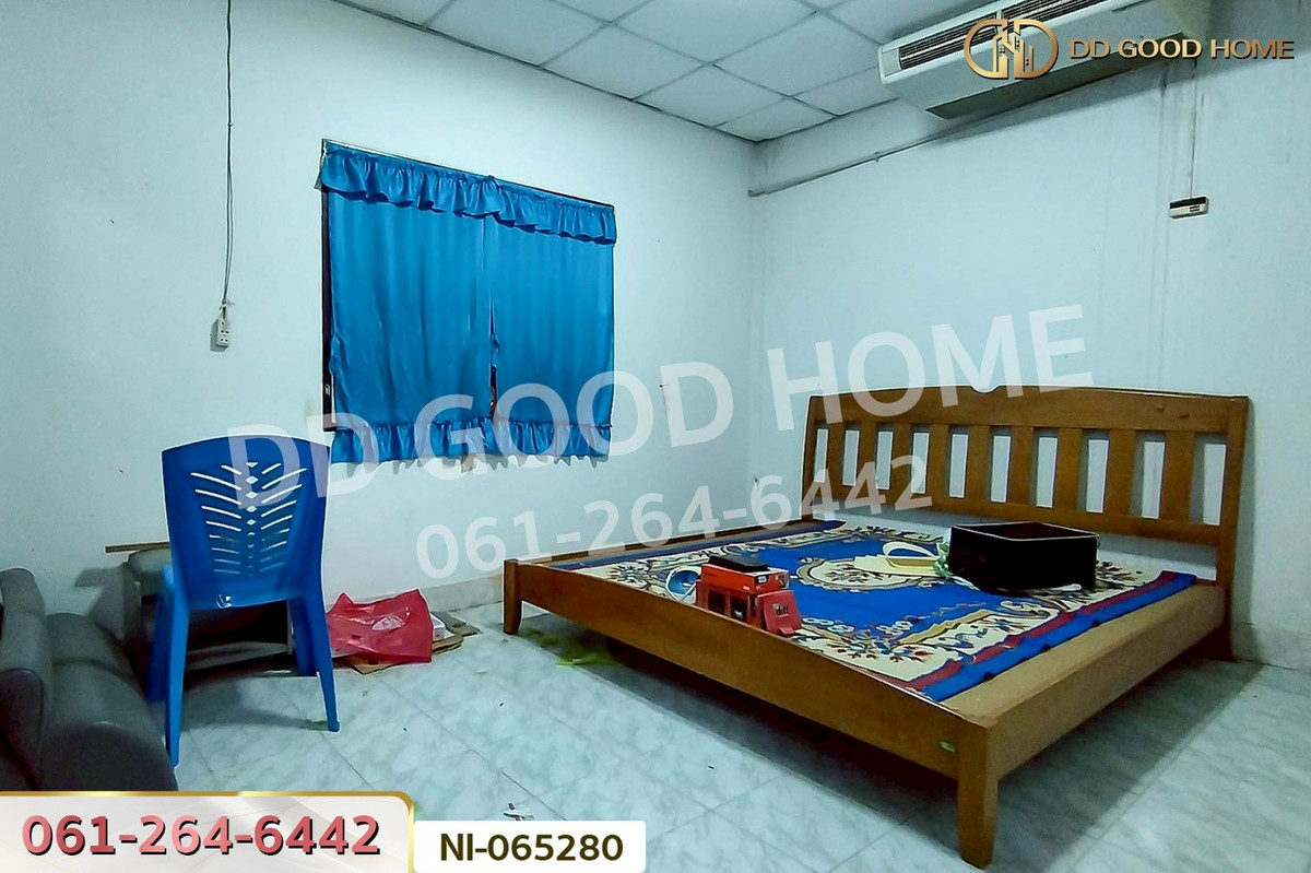 ขายทาวน์โฮมโคราช นครราชสีมา : NI-065280 ทาวน์เฮ้าส์ สุรนารีวิลเลจ นครราชสีมา ใกล้สนามกีฬาเฉลิมพระเกียรติ 80 พรรษา