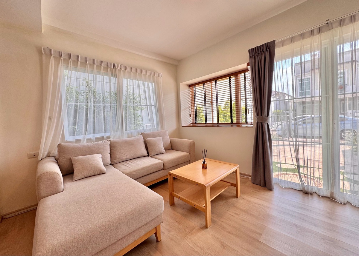 ให้เช่าทาวน์โฮมบางนา แบริ่ง ลาซาล : 💥ForRent💥Indy2 Bangna Ramkhamhang2 🏡 Near Mega Bangna ‼️Corner House ⭐️ Private Garden 🌳 Ready to move in ‼️  Fully Furnished ✨