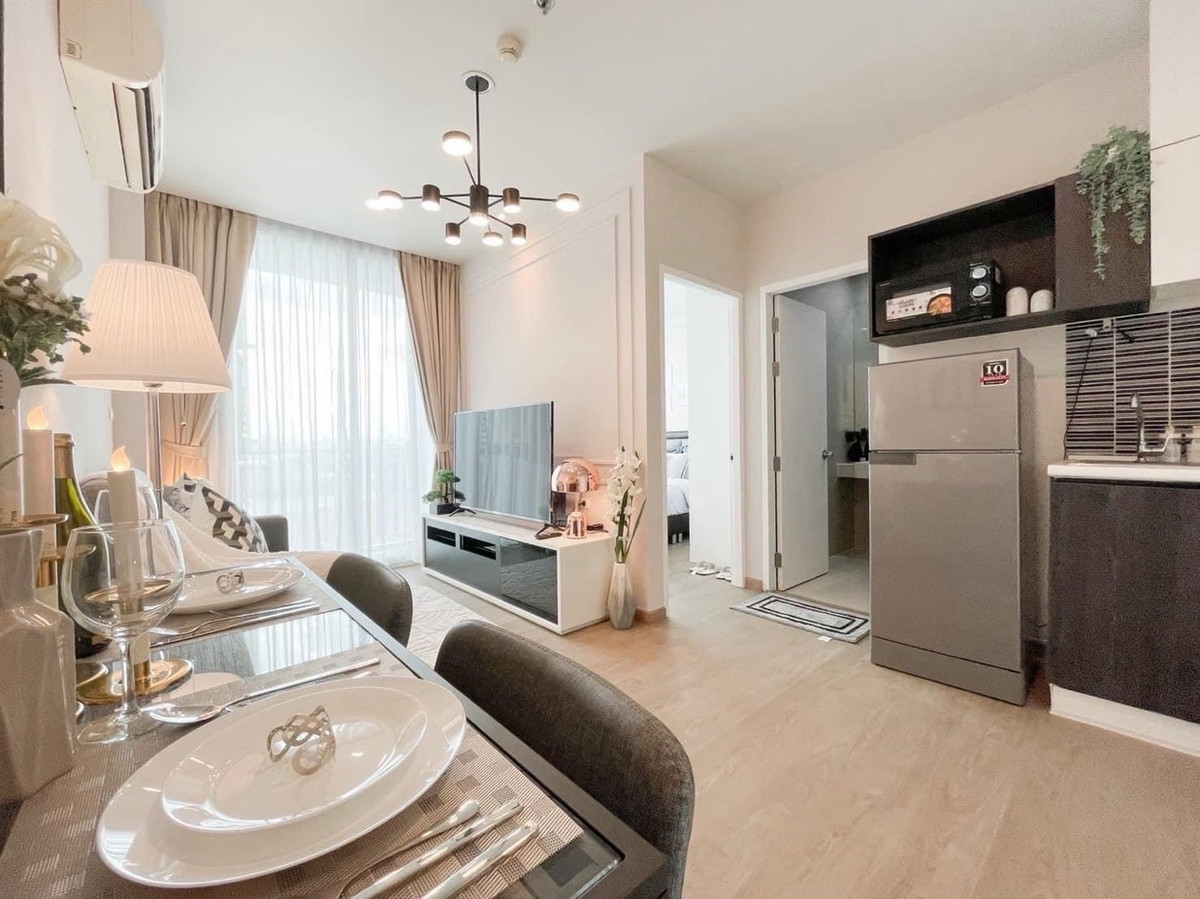 For RentCondoRamkhamhaeng, Hua Mak : Condo for rent Chewathai Ramkhamhaeng with washing machine