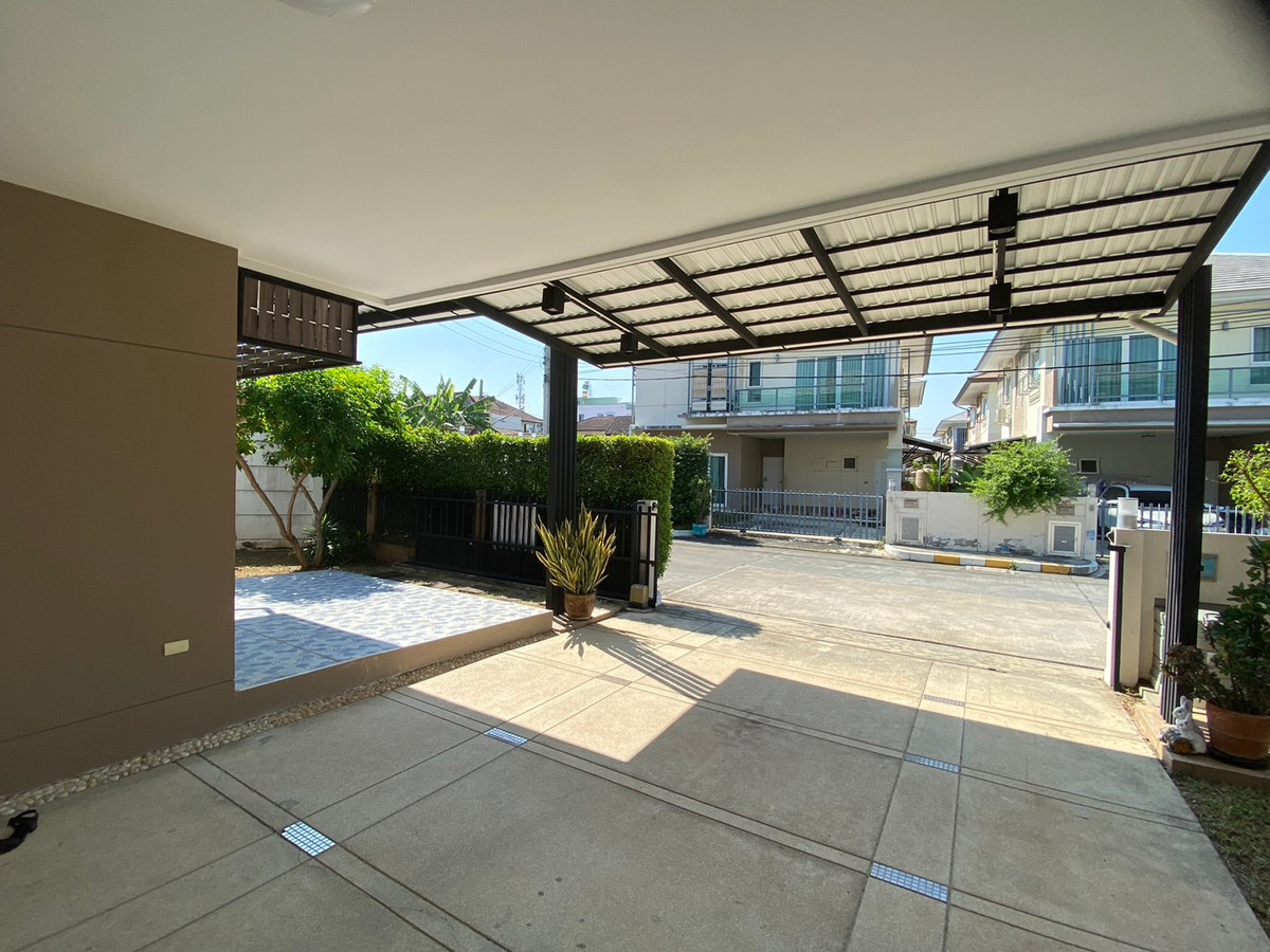 ขายบ้านสมุทรปราการ สำโรง : ขายบ้านเดี่ยว หลังมุม เลอนิโอ สุขุมวิท–เอราวัณ ใกล้ BTS โรงเรียนนายเรือ