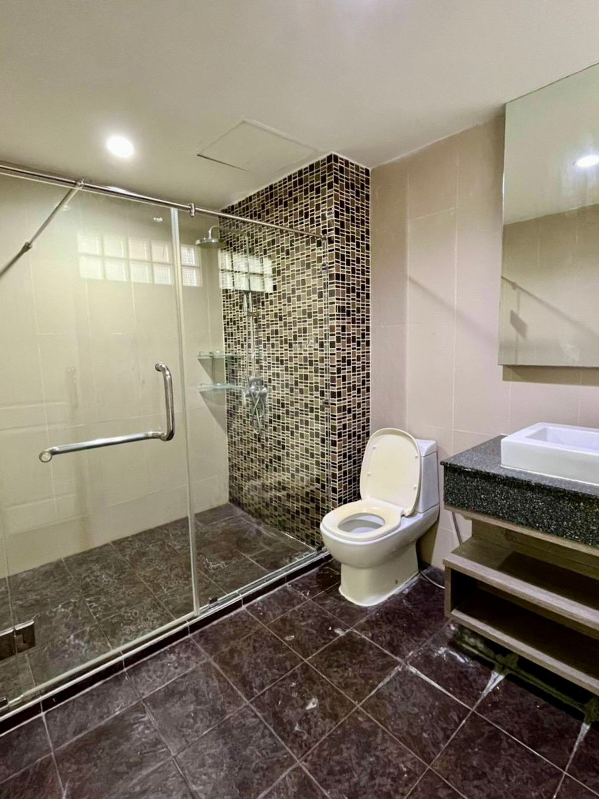 ขายโฮมออฟฟิศรัชดา ห้วยขวาง : Rare Large Standalone Office – ซอยรัชดาภิเษก 3 11b12b 45mb - Office Building - Ratchada 3 📞Call 090 919 9898