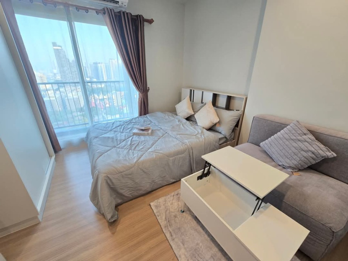 For RentCondoThaphra, Talat Phlu, Wutthakat : Metro Sky Wutthakat【𝐒𝐄𝐋𝐋 & 𝐑𝐄𝐍𝐓】🔥Warm-toned room with stunning city views and beautiful natural light🔥 Contact Line ID: @hacondo