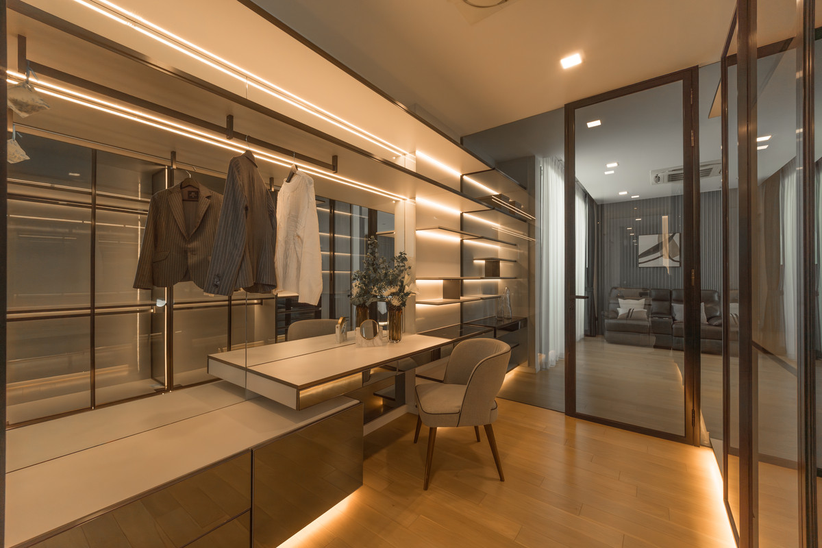 ขายบ้านเลียบทางด่วนรามอินทรา : ขายบ้านหรู VIVE เอกมัย–รามอินทรา ตกแต่งใหม่ พร้อมเข้าอยู่  พื้นที่กว้าง ฟังก์ชันครบ