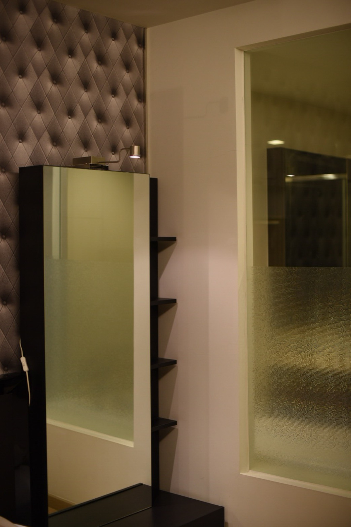 ให้เช่าคอนโดสุขุมวิท อโศก ทองหล่อ : ให้เช่า Via49 ราคา 30,000 บาท [MKr260311]