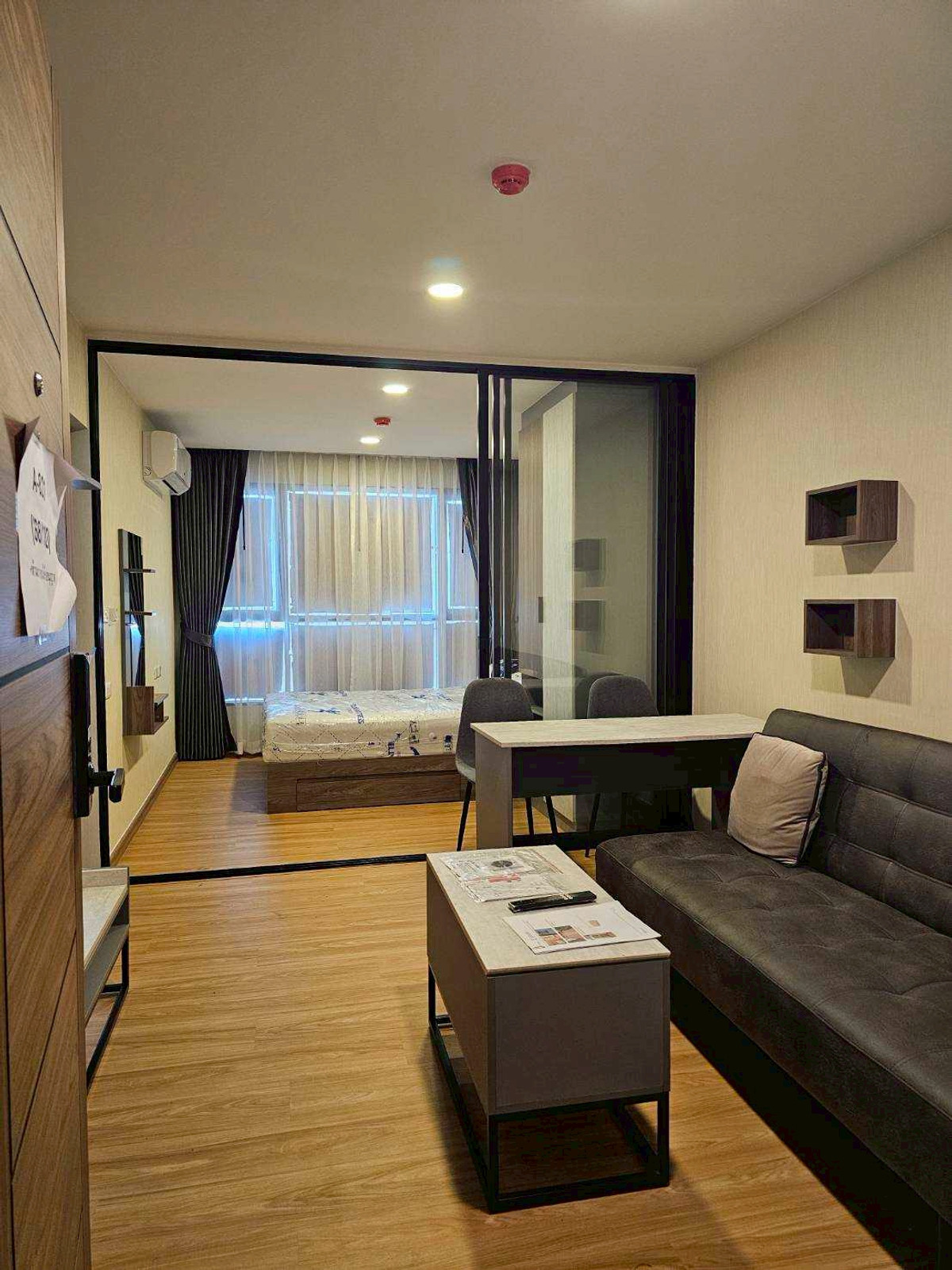 ให้เช่าคอนโดสมุทรปราการ สำโรง : ให้เช่า The Cube Loft Srinakarin  ห่างจากรถไฟฟ้าสถานีศรีแบริ่ง เพียง 100 เมตร