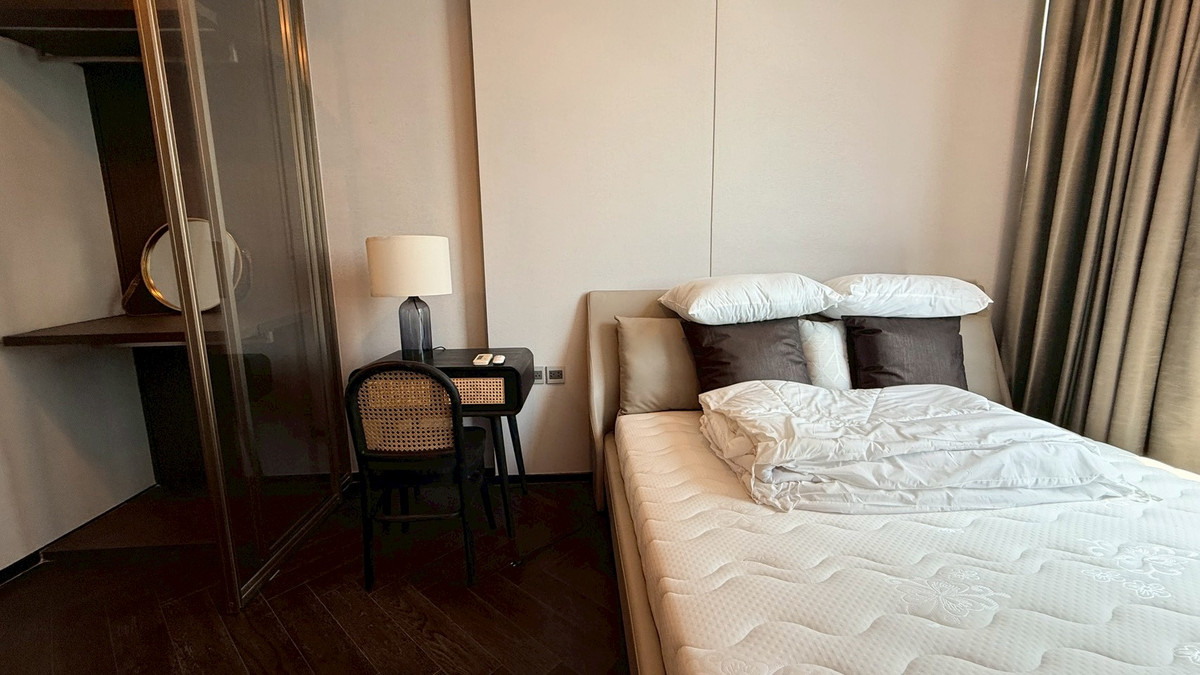 For RentCondoSukhumvit, Asoke, Thonglor : Condo for rent: The Esse 36, beautiful and new 1-bedroom unit, fully furnished, near BTS Thonglor. Special price.