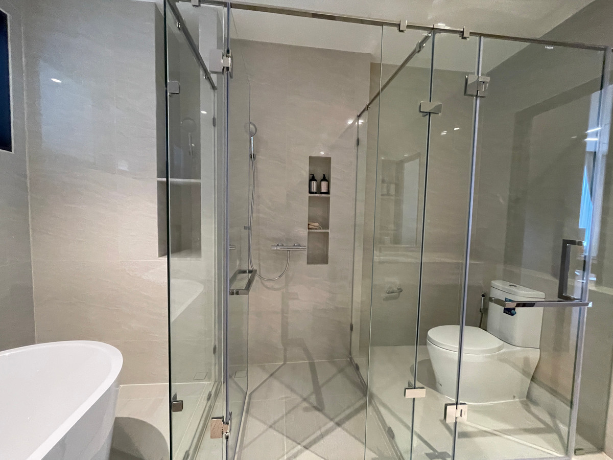 ขายบ้านโชคชัย4 ลาดพร้าว71 : ขายบ้านเดี่ยว Super Luxury THIRRA Ladprao แบบ Signature 575 ตร.ม. พร้อมสระว่ายน้ำส่วนตัว ตกแต่งครบพร้อมเครื่องใช้ไฟฟ้า ใกล้ MRT ภาวนา เพียง 700 ม.