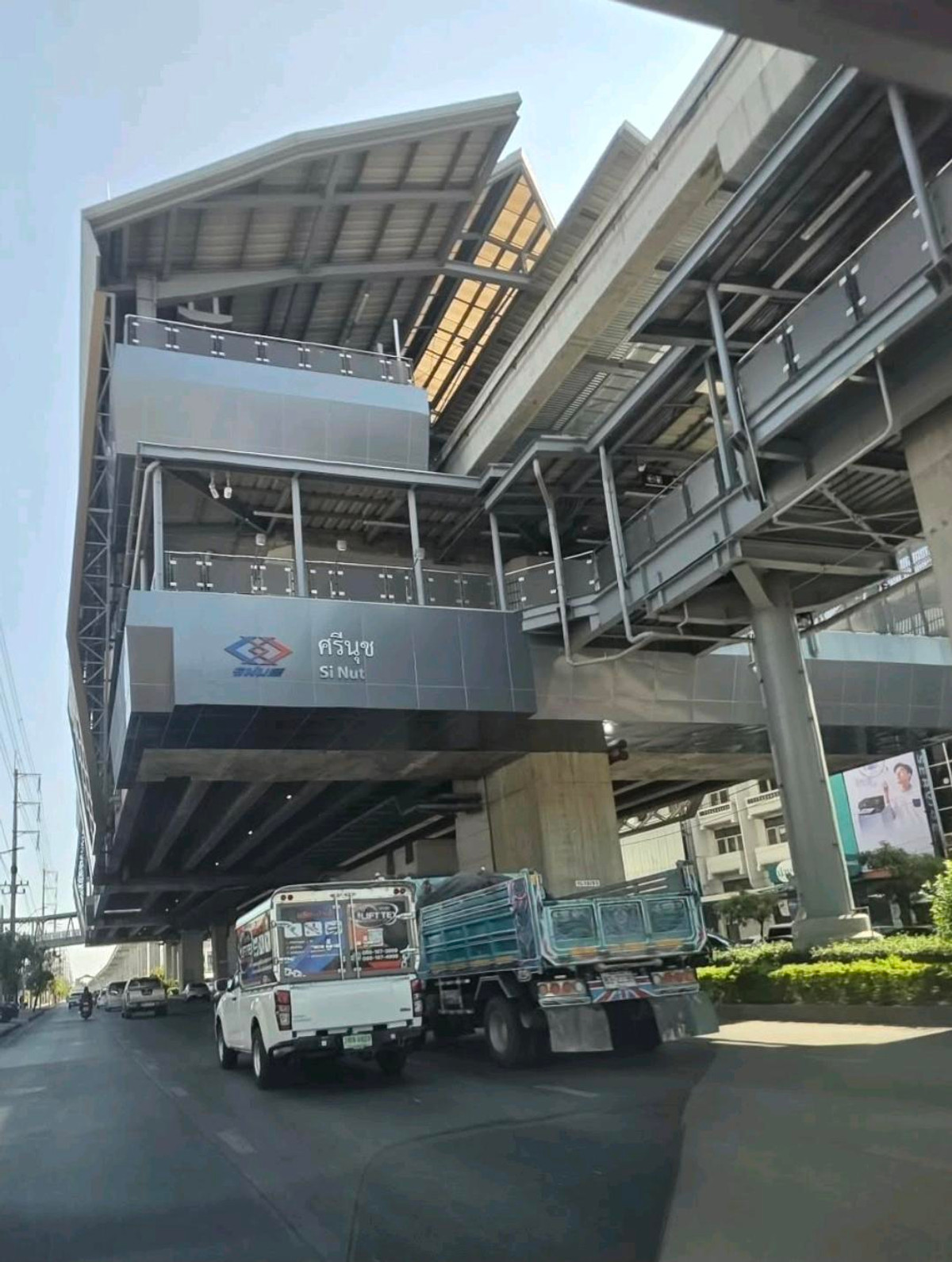 For RentWarehouseOnnut, Udomsuk : 🛎Warehouse for Rent – Onnut 66/1, 500m to MRT Srinuch space 785 sqm 📞 099 415 2664