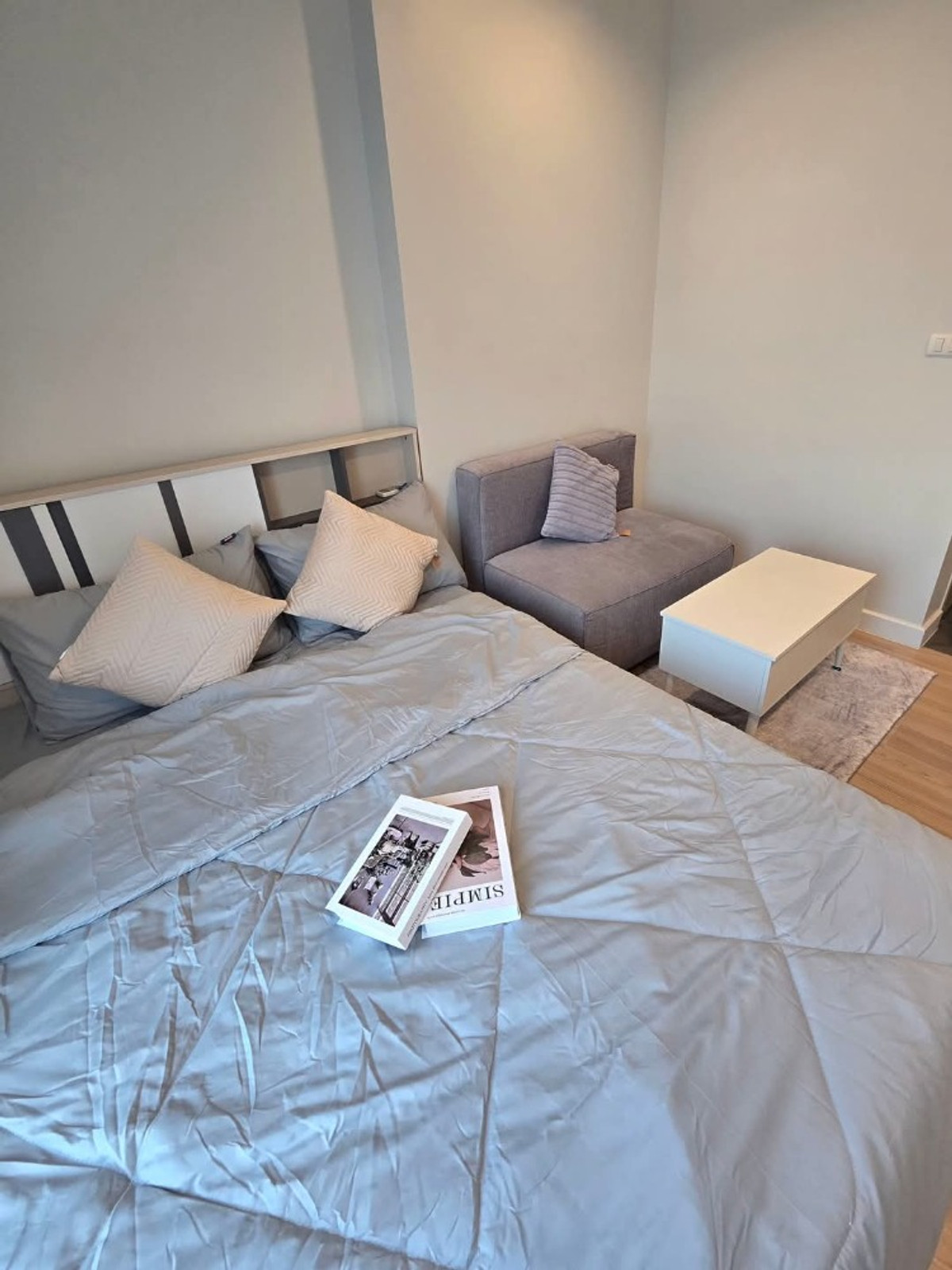 ให้เช่าคอนโดท่าพระ ตลาดพลู วุฒากาศ : Metro Sky Wutthakat【𝐒𝐄𝐋𝐋 & 𝐑𝐄𝐍𝐓】🔥ห้องโทนอบอุ่น วิวเมืองเต็มตา แสงธรรมชาติสวย🔥 ติดต่อไลน์ไอดี: @hacondo