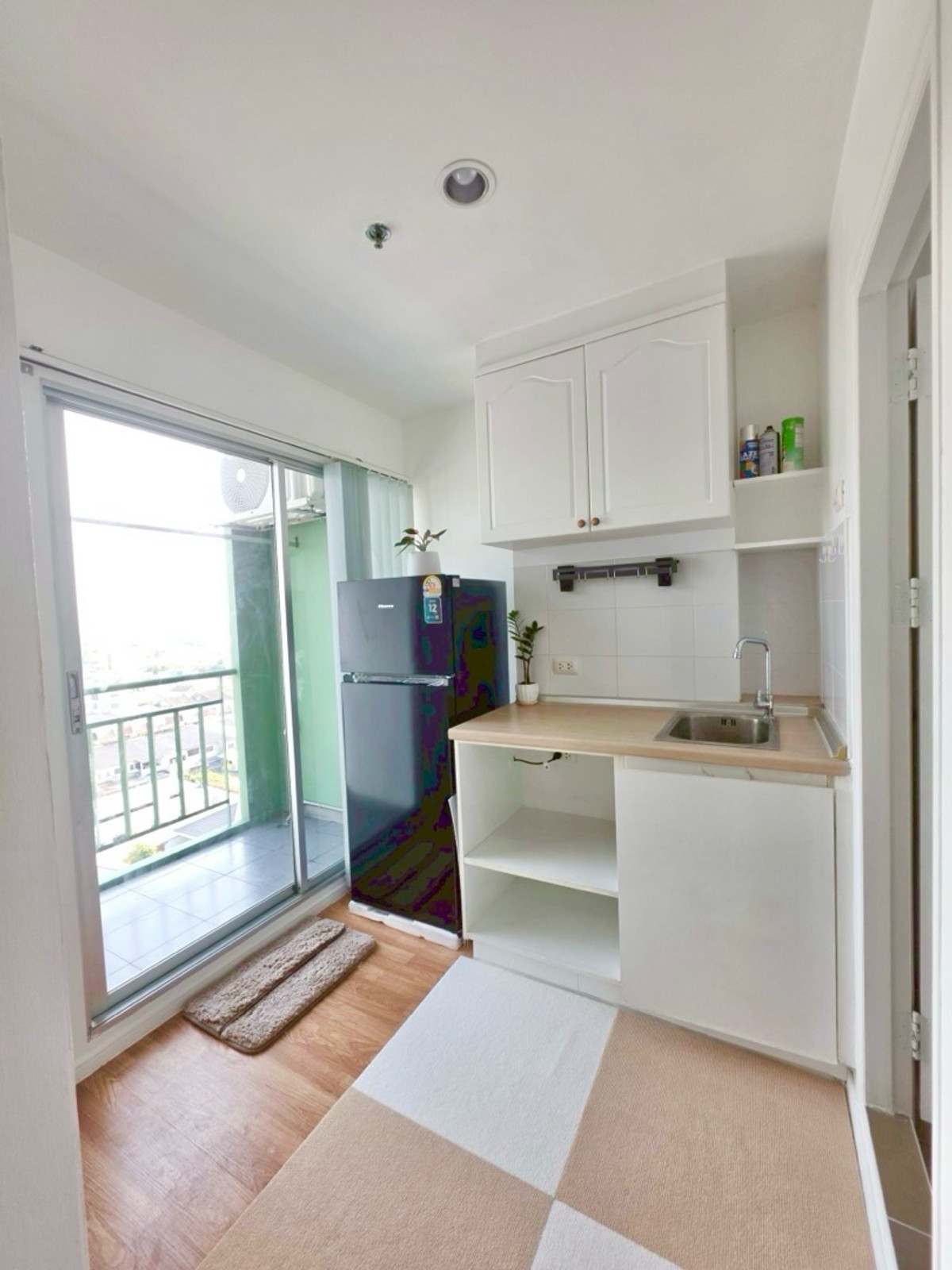 ขายคอนโดนวมินทร์ รามอินทรา : ขาย/เช่าด่วน! คอนโดลุมพินี พาร์ค นวมินทร์-ศรีบูรพา 
ซ.นวมินทร์36-38 คลองกุ่ม, บึงกุ่ม T. 081-834-1501 (ตี๋)