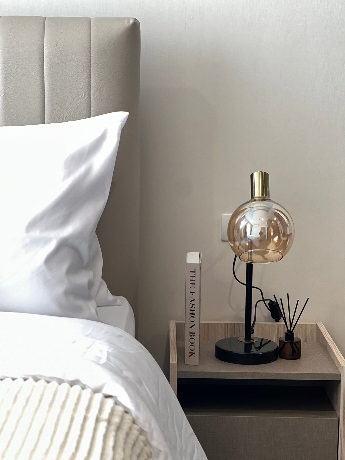 ขายคอนโดสยาม จุฬา สามย่าน : Ideo Chula Samyan【𝐒𝐄𝐋𝐋 & 𝐑𝐄𝐍𝐓】🔥ห้องสุดหรู โทนสว่าง อบอุ่น เฟอร์นิเจอร์จัดเต็ม เอาใจสายเรียบหรู 🔥 ติดต่อไลน์ไอดี: @hacondo