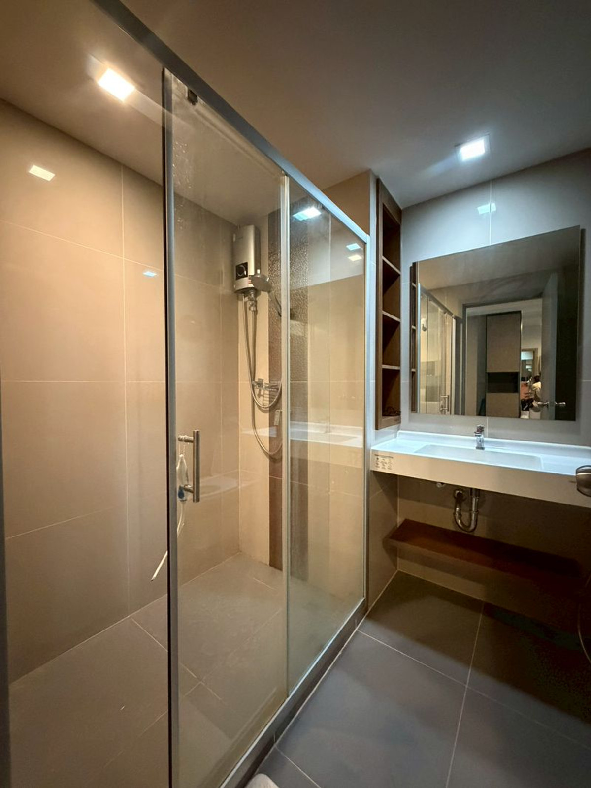 For RentCondoSapankwai,Jatujak : Condo for rent, Ideo Phaholyothin, Chatuchak, 1 bedroom plus (2 bedrooms), fully furnished. Ready to move in. Contact to see the room @568lwoey(Julie)