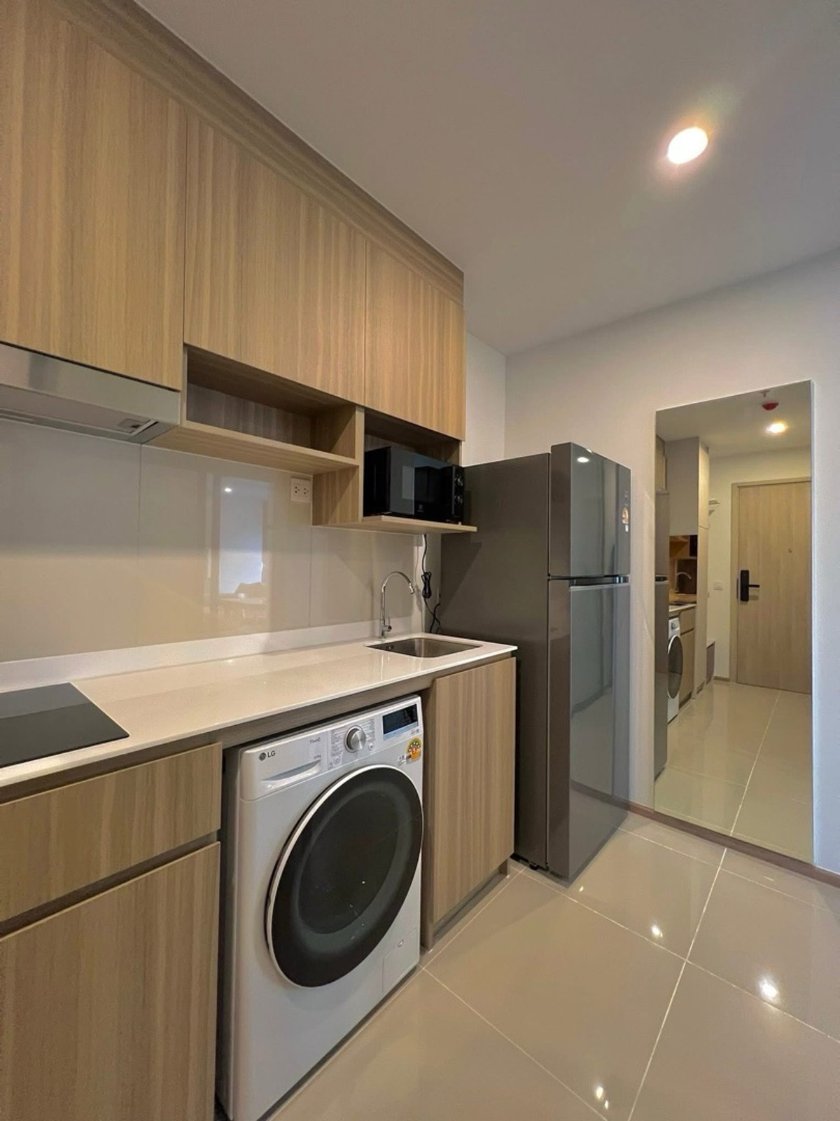 For RentCondoKhlongtoei, Kluaynamthai : #Z4935💥 100369 🔥Condo for rent Life Rama 4 - Asoke