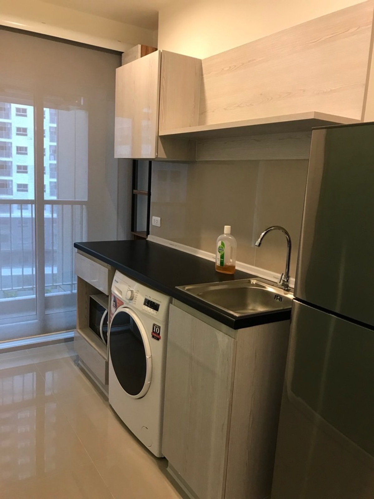For RentCondoSamut Prakan,Samrong : For rent Aspire erawan (Aspire Erawan) 
 🛏️ 1 bedroom 🛁 1 bathroom 🛋️ 1 living room, size 27 sq m., 10th floor, Building B ✨ Price 10,000 baht ✨