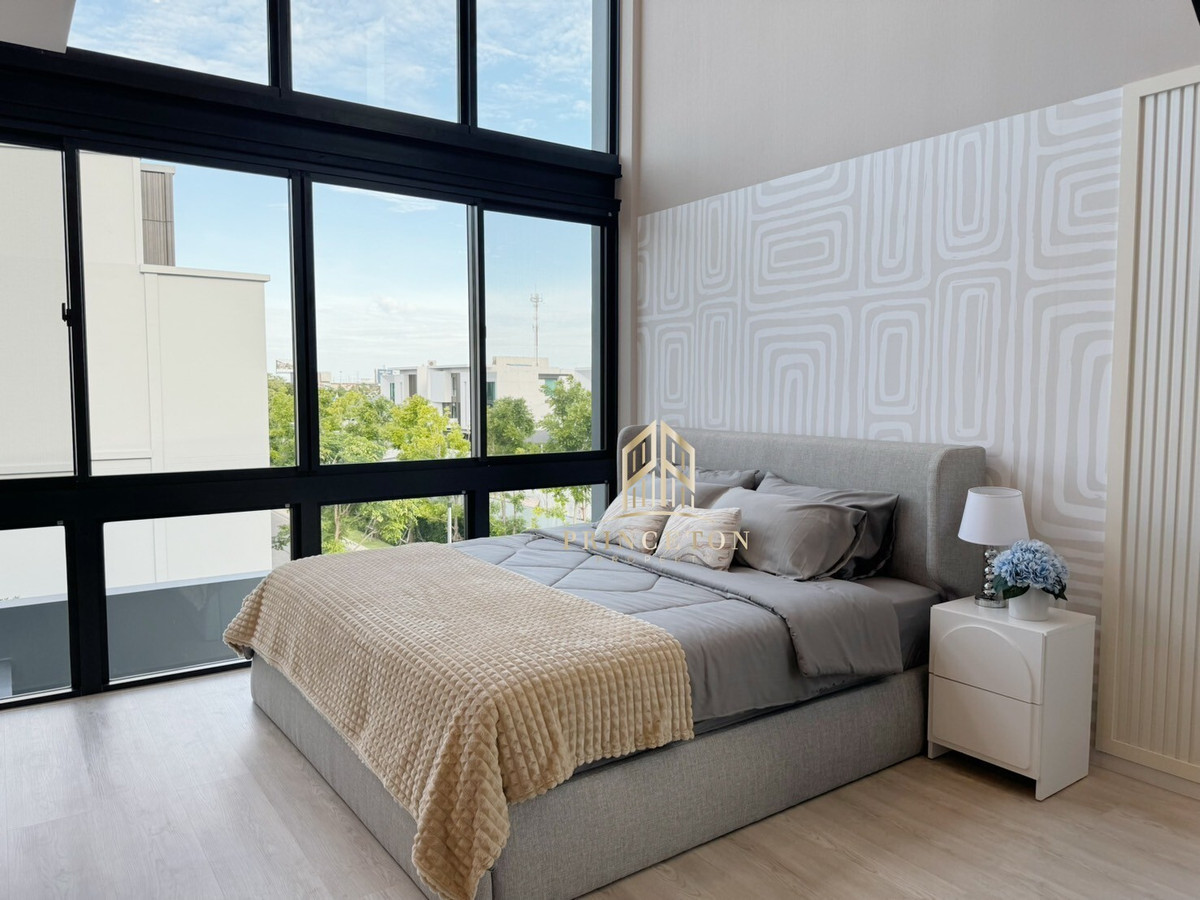 HousePattanakan, Srinakarin :  Luxury House For Sale or Rent VIVE Krungthep Kreetha next to Wellington School 📞092-4252445