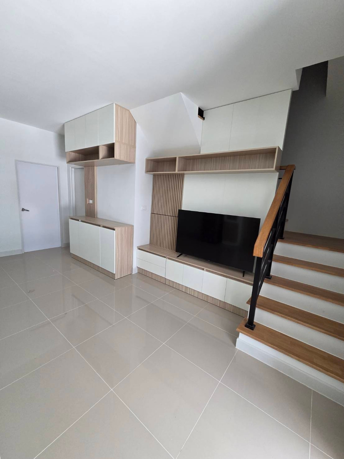 ให้เช่าทาวน์โฮมบางนา แบริ่ง ลาซาล : ทาวน์โฮมให้เช่า พลีโน่ สุขุมวิท บางนา 3 ใกล้เมกะบางนา (Rt-01)