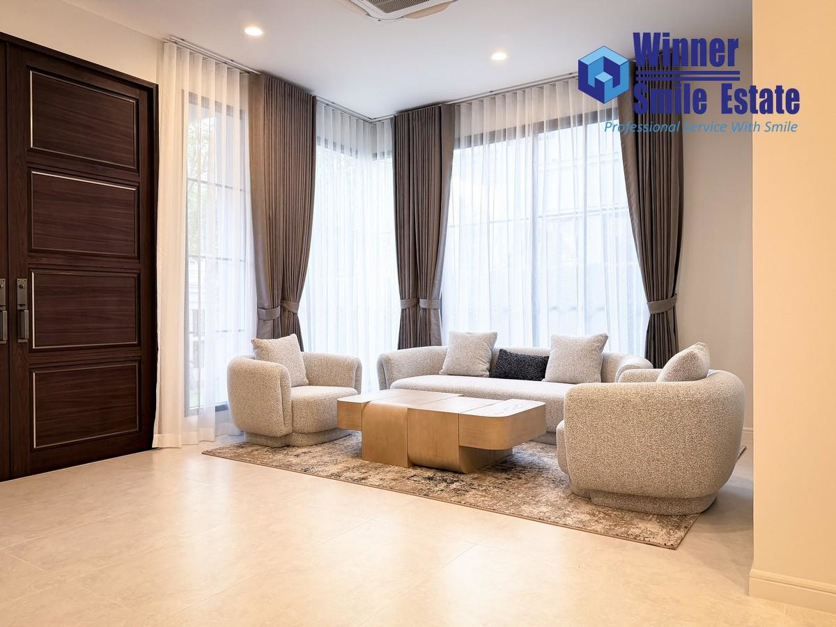 ให้เช่าบ้านเกษตรศาสตร์ รัชโยธิน : Private Luxury house Narasiri Phahon Watcharaphol 4BR fully furnished