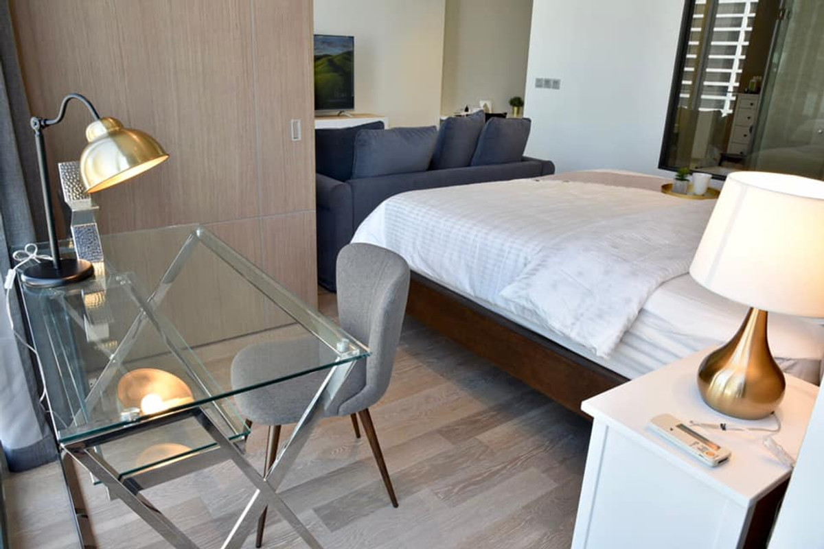 ขายคอนโดสีลม ศาลาแดง บางรัก : Ashton Silom【𝐒𝐄𝐋𝐋 & 𝐑𝐄𝐍𝐓】🔥สัมผัสความผ่อนคลายในห้องที่สร้างสรรค์พื้นที่ใช้สอยได้อย่างลงตัว ตอบโจทย์ทุกไลฟ์สไตล์🔥 ติดต่อไลน์ไอดี: @hacondo