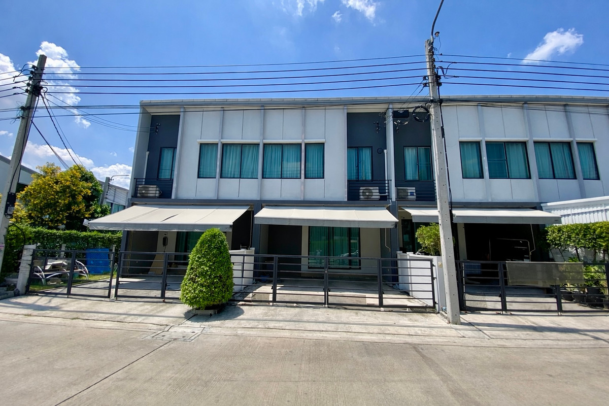 ขายทาวน์โฮมนวมินทร์ รามอินทรา : ขายทาวน์โฮม 2 ชั้น Pleno รามอินทรา ทำเลดี ใกล้คลับเฮาส์ บ้านหันทิศใต้ ราคาคุ้มค่า เหมาะสำหรับครอบครัวเริ่มต้น