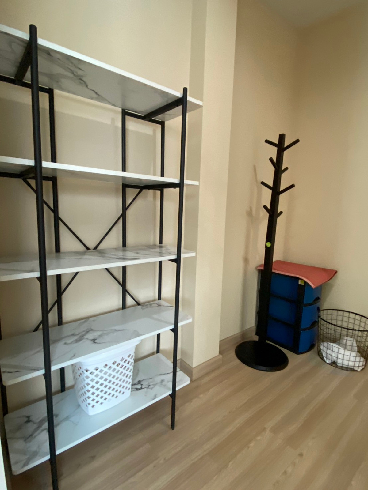 ขายบ้านสมุทรปราการ สำโรง : ขายบ้านเดี่ยว หลังมุม เลอนิโอ สุขุมวิท–เอราวัณ ใกล้ BTS โรงเรียนนายเรือ