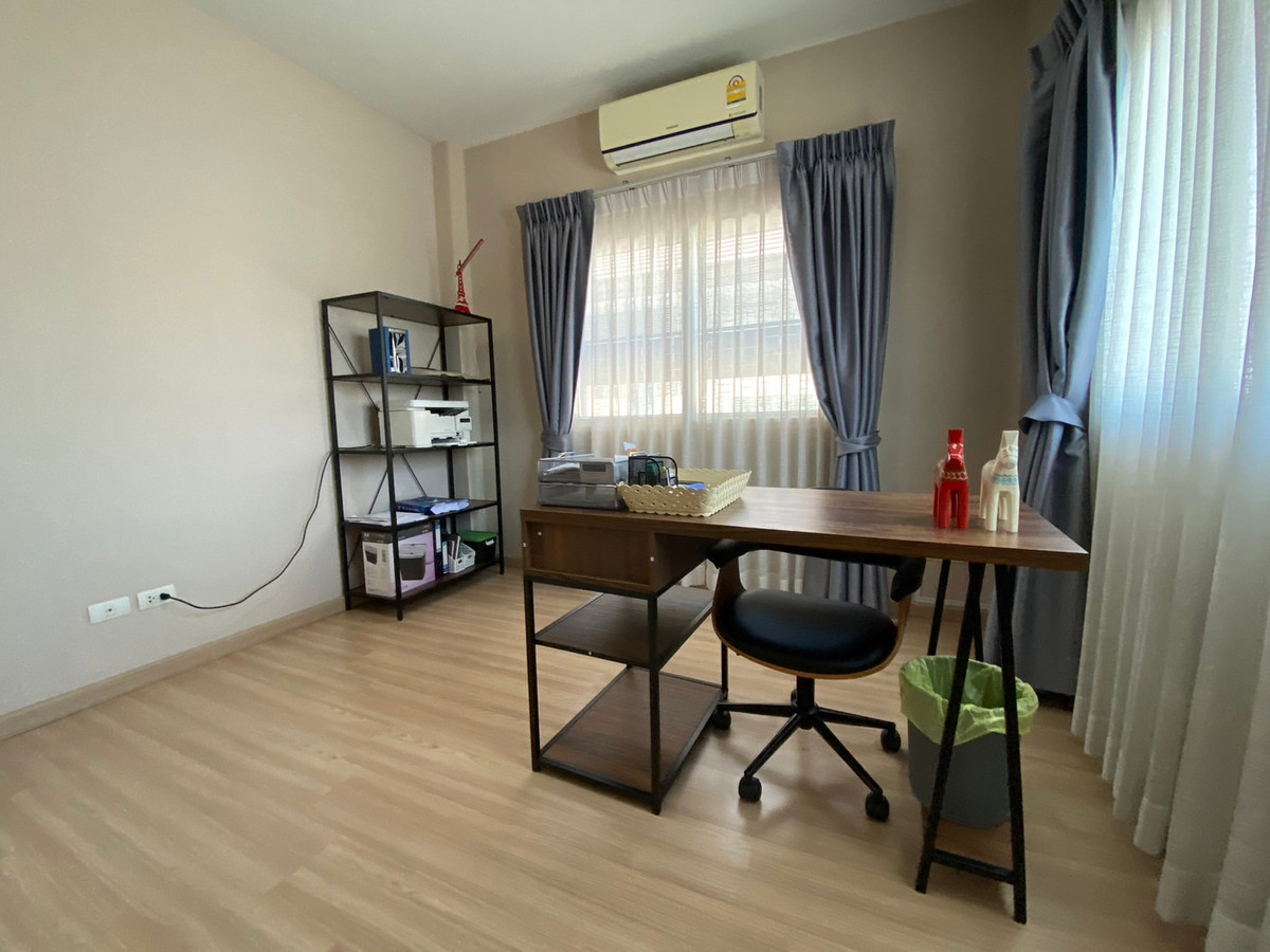 ขายบ้านสมุทรปราการ สำโรง : ขายบ้านเดี่ยว หลังมุม เลอนิโอ สุขุมวิท–เอราวัณ ใกล้ BTS โรงเรียนนายเรือ