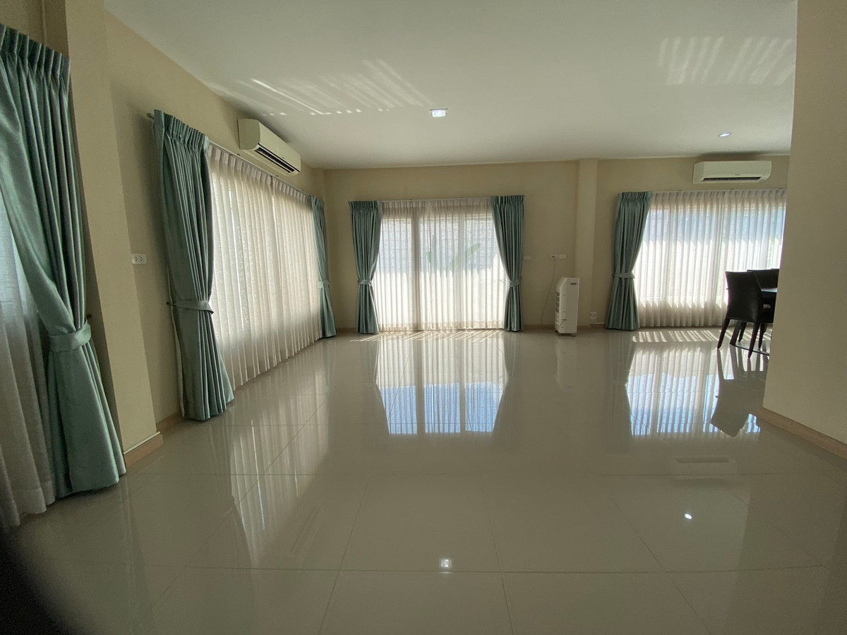 ขายบ้านสมุทรปราการ สำโรง : ขายบ้านเดี่ยว หลังมุม เลอนิโอ สุขุมวิท–เอราวัณ ใกล้ BTS โรงเรียนนายเรือ