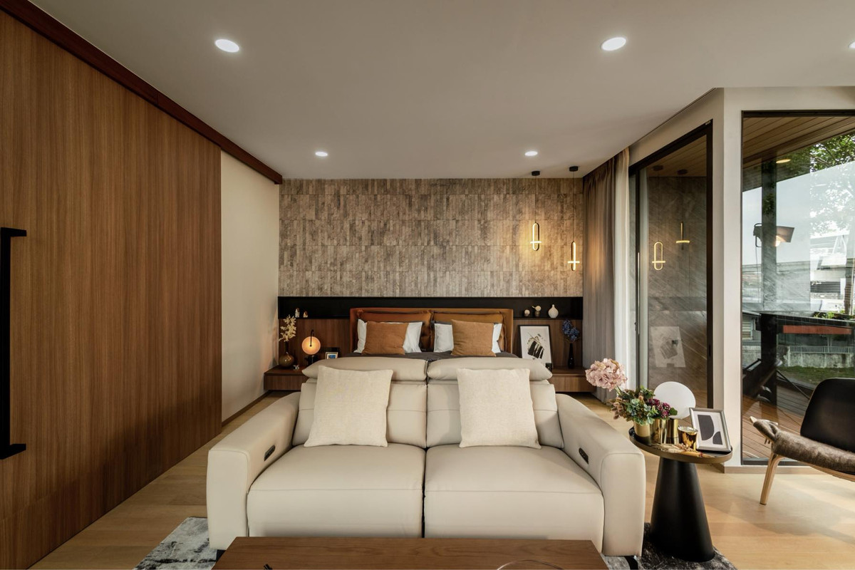 ขายทาวน์โฮมลาดพร้าว101 แฮปปี้แลนด์ : ขายทาวน์โฮมหรู ARBOR URBAN ลาดพร้าว | 485 ตร.ม. ติด MRT มหาดไทย 50 ม. หลังมุม มีลิฟต์ ตกแต่งแบบ Fully-furnished พร้อมเครื่องใช้ไฟฟ้า พร้อมอยู่ "ที่สุดของความเป็นส่วนตัวและทำเลศักยภาพ เดินไปขึ้นรถไฟฟ้าได้ใน 1 นาที"