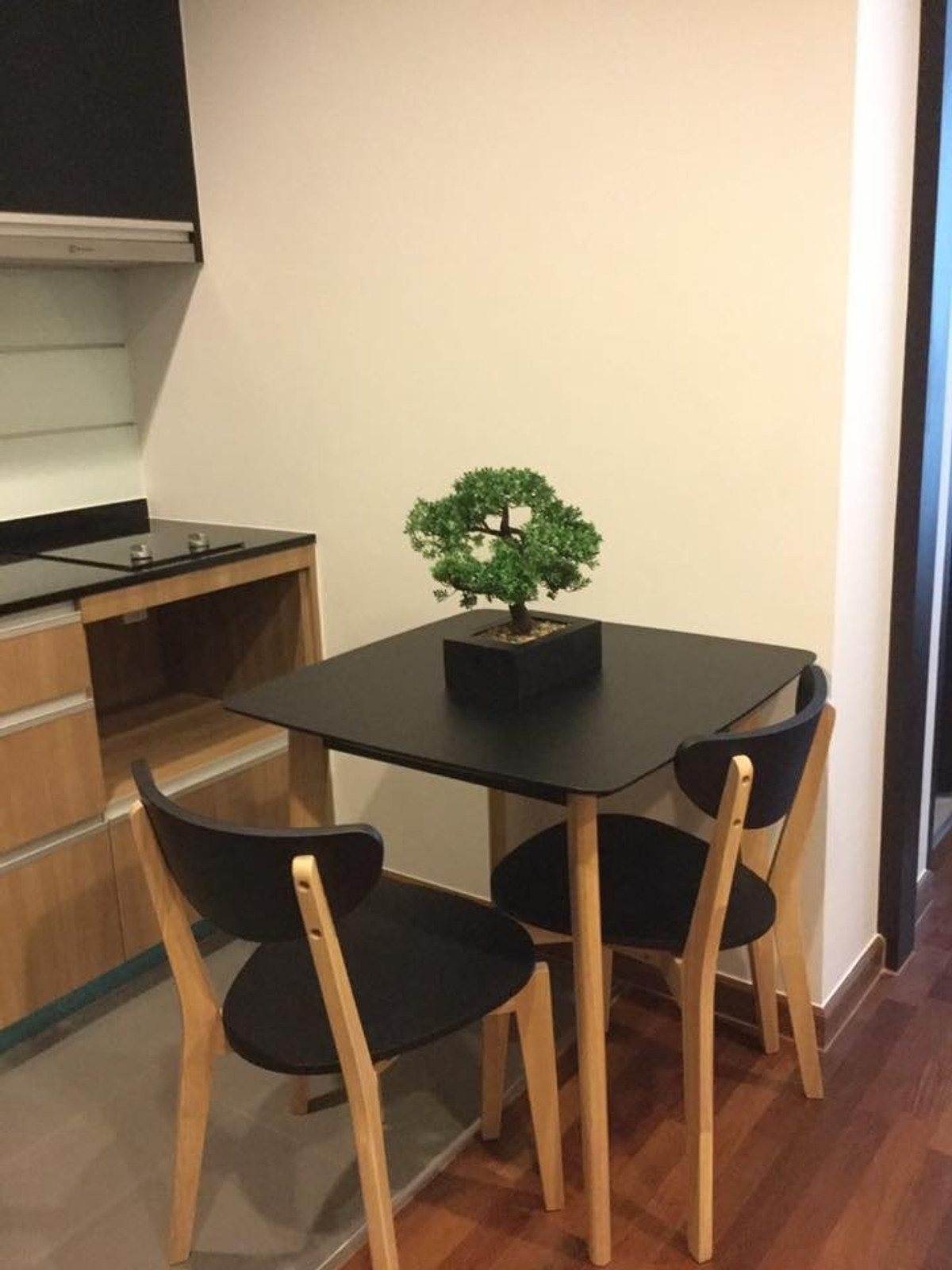 ให้เช่าคอนโดราชเทวี พญาไท : Wish Signature Midtown Siam 1【𝐑𝐄𝐍𝐓】🔥ห้องสวยโทนหรู แสงธรรมชาติเต็มห้อง บรรยากาศดีมาก🔥 ติดต่อไลน์ไอดี: @hacondo