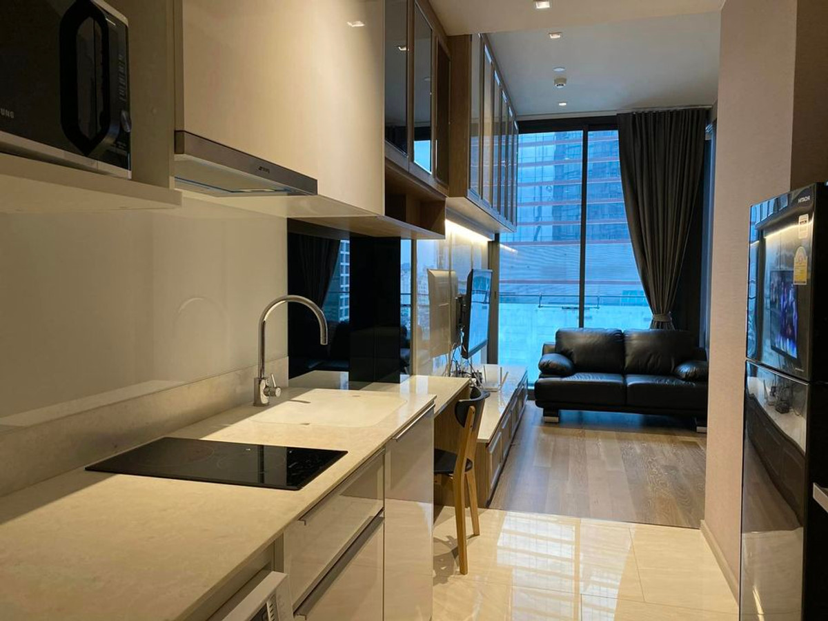 ขายคอนโดสีลม ศาลาแดง บางรัก : Ashton Silom【𝐒𝐄𝐋𝐋 & 𝐑𝐄𝐍𝐓】🔥หรูหรา เรียบง่าย เหนือระดับทุกสัมผัส บิ้วอินสไตล์โมเดิร์น เพิ่มความกว้างขวางในทุกมุมมอง🔥 ติดต่อไลน์ไอดี: @hacondo