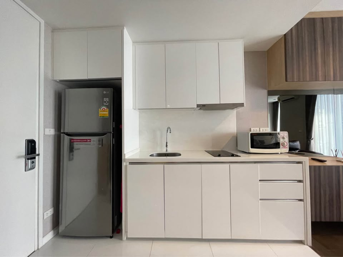 ให้เช่าคอนโดสาทร นราธิวาส : Nara 9【𝐑𝐄𝐍𝐓】🔥ห้องโมเดิร์นลักชู เฟอร์บิ้วอินดูภูมิฐาน🔥 ติดต่อไลน์ไอดี: @hacondo