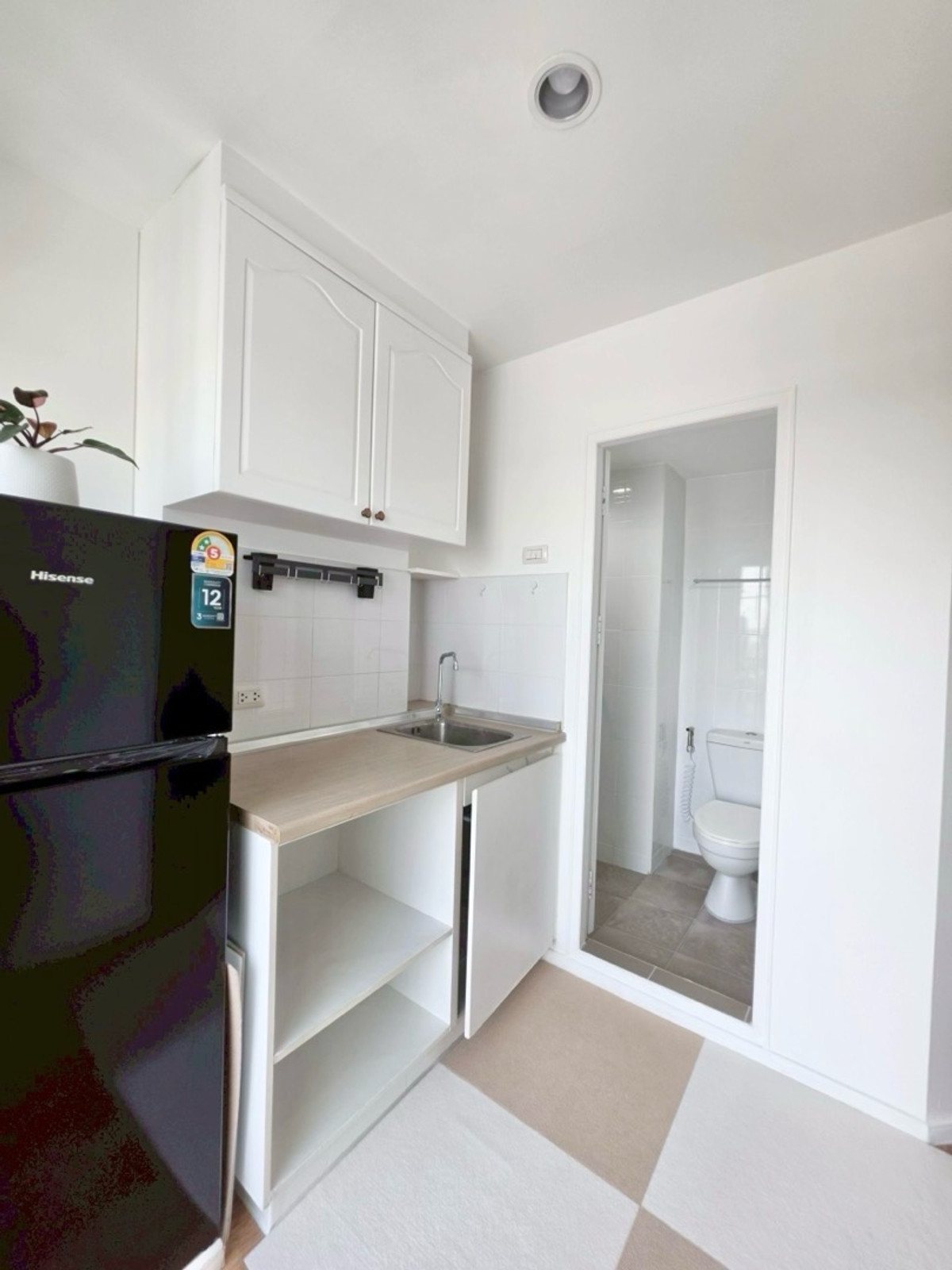 ขายคอนโดนวมินทร์ รามอินทรา : ขาย/เช่าด่วน! คอนโดลุมพินี พาร์ค นวมินทร์-ศรีบูรพา 
ซ.นวมินทร์36-38 คลองกุ่ม, บึงกุ่ม T. 081-834-1501 (ตี๋)