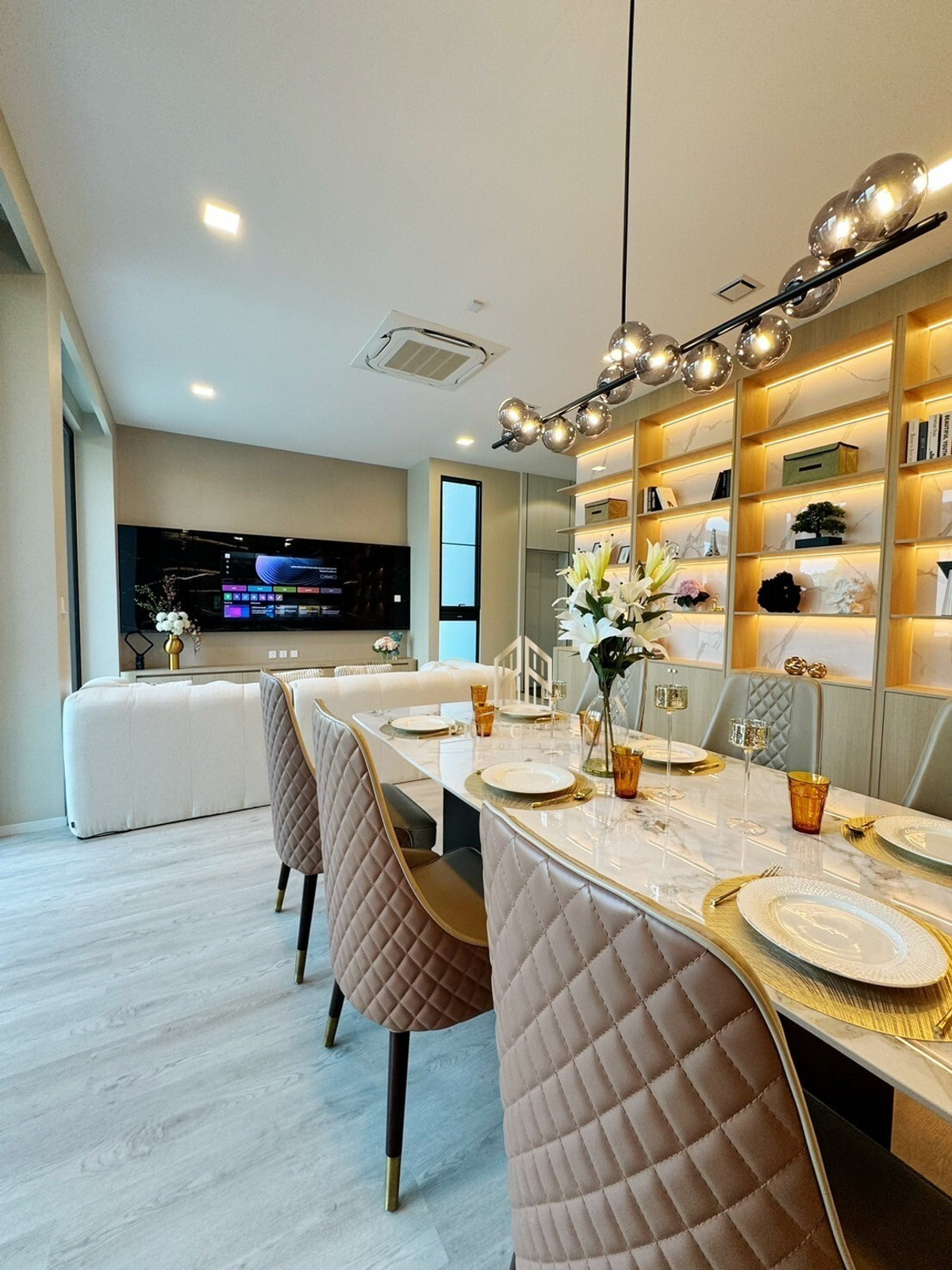 HousePattanakan, Srinakarin :  Luxury House For Sale or Rent VIVE Krungthep Kreetha next to Wellington School 📞092-4252445