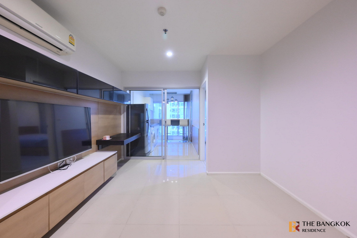 ให้เช่าคอนโดพระราม 9 เพชรบุรีตัดใหม่ RCA : 🔥ปล่อยเช่า Aspire Rama 9 ราคาดี ห้องสวย🔥 เพียง 17K ขนาด 39 ตรม. 1 ห้องนอน 1 ห้องน้ำ | 📞065-821-5651 ปอนด์ (Pond)