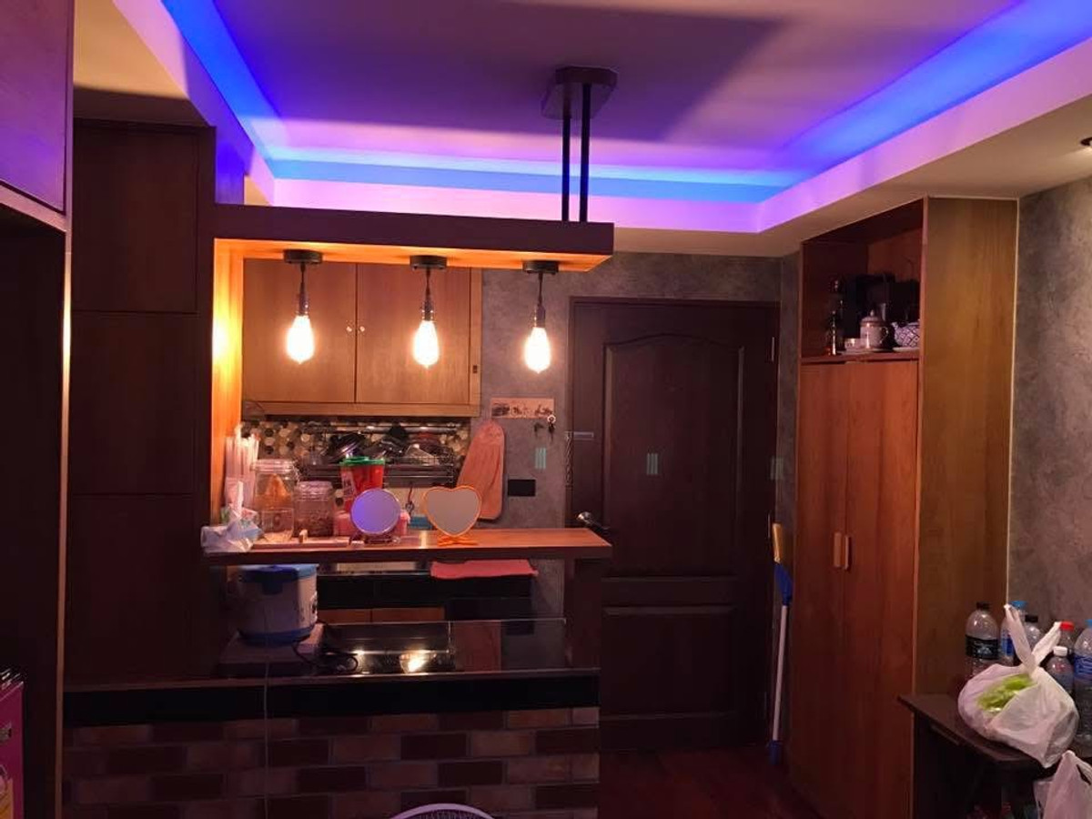 ขายคอนโดพระราม 9 เพชรบุรีตัดใหม่ RCA : เจ้าของขายเอง คอนโดพรีเมียร์เพลส พระราม9 ขนาด42 ตรม.1ห้องนอน1ห้องน้ำ มีโซนห้องครัว ราคา 1.99 ล.