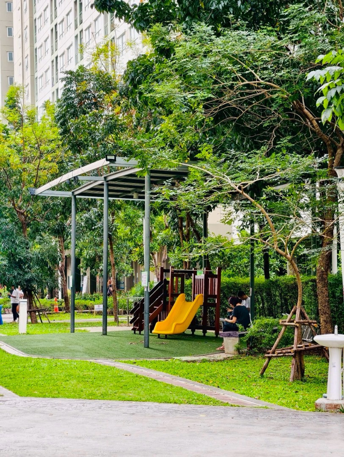 ขายคอนโดนวมินทร์ รามอินทรา : ขาย/เช่าด่วน! คอนโดลุมพินี พาร์ค นวมินทร์-ศรีบูรพา 
ซ.นวมินทร์36-38 คลองกุ่ม, บึงกุ่ม T. 081-834-1501 (ตี๋)