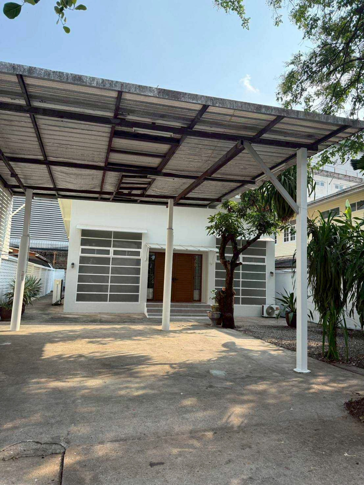 ให้เช่าบ้านสุขุมวิท อโศก ทองหล่อ : LTH14666 – พื้นที่กว้าง บ้านที่พร้อมให้คุณสร้างมุมโปรด| House for Rent | Sukhumvit 36 | 160 sqm | 3 Bedr 3 Bath || Near BTS Thong Lo | 55,000 THB/Month | บ้านให้เช่า สุขุมวิท 36 พื้นที่ใช้สอย 160 ตร.ม. 3 ห้องนอน 3 ห้องน้ำ  ใกล้ BTS ทองหล่อ ราคาเช่าคุ้มค่า