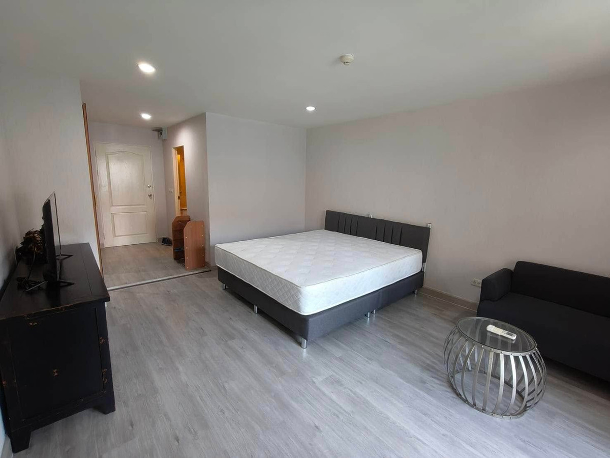 ให้เช่าคอนโดสีลม ศาลาแดง บางรัก : Silom Terrace【𝐑𝐄𝐍𝐓】🔥ห้องโทนอบอุ่น เฟอร์ไม้ให้ฟีลโฮมมี่🔥 ติดต่อไลน์ไอดี: @hacondo