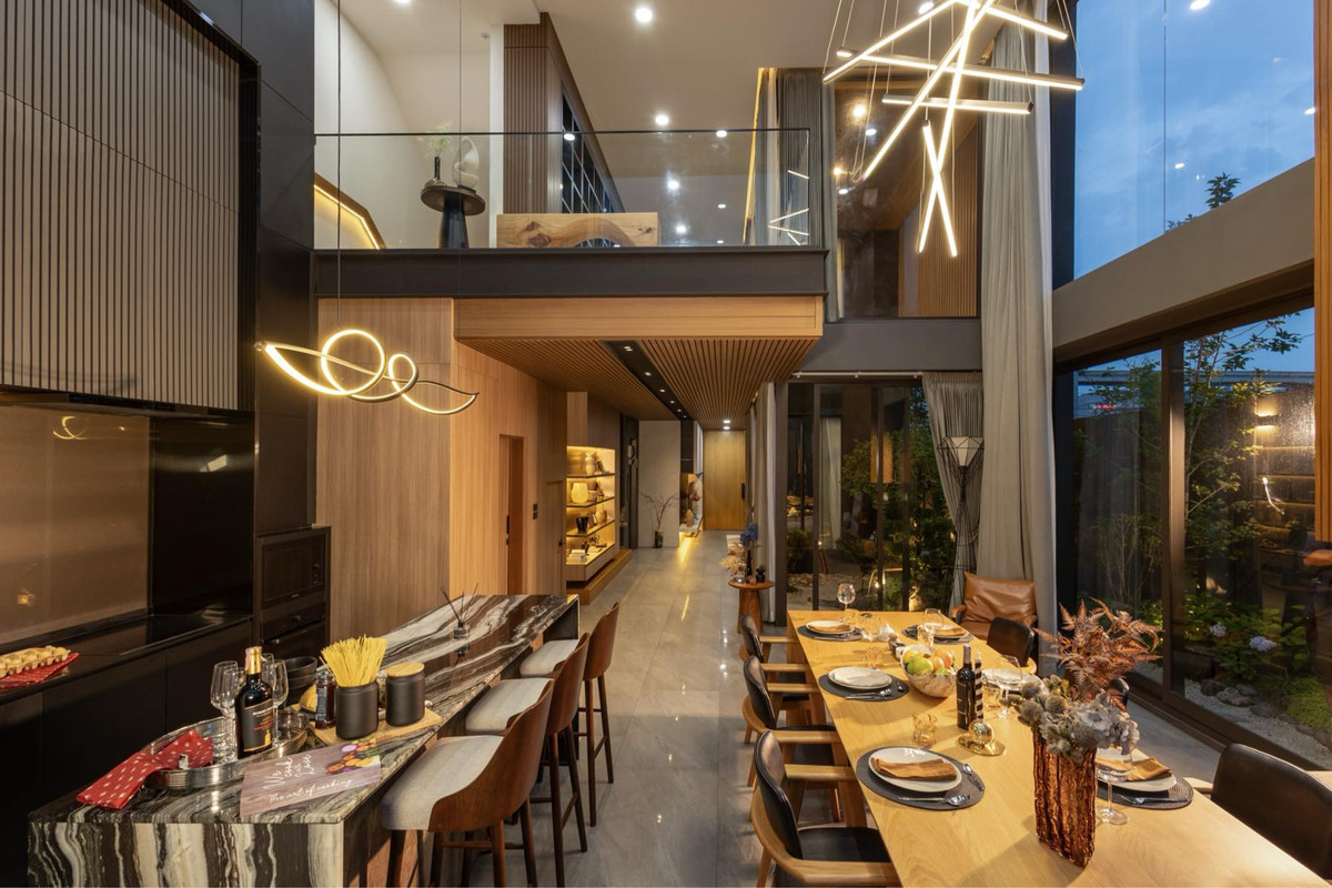 ขายทาวน์โฮมลาดพร้าว101 แฮปปี้แลนด์ : ขายทาวน์โฮมหรู ARBOR URBAN ลาดพร้าว | 485 ตร.ม. ติด MRT มหาดไทย 50 ม. หลังมุม มีลิฟต์ ตกแต่งแบบ Fully-furnished พร้อมเครื่องใช้ไฟฟ้า พร้อมอยู่ "ที่สุดของความเป็นส่วนตัวและทำเลศักยภาพ เดินไปขึ้นรถไฟฟ้าได้ใน 1 นาที"