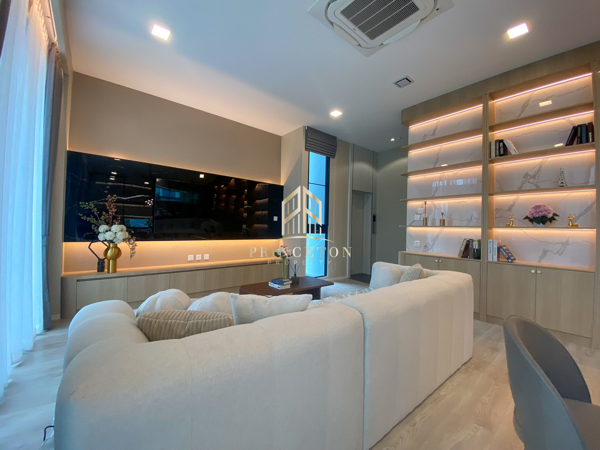 HousePattanakan, Srinakarin :  Luxury House For Sale or Rent VIVE Krungthep Kreetha next to Wellington School 📞092-4252445