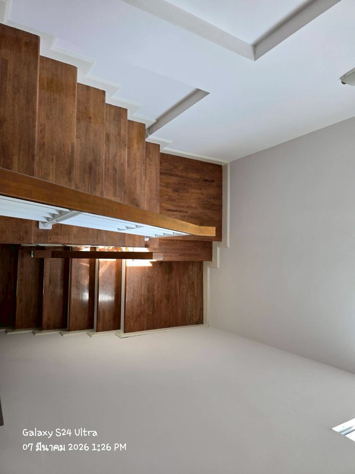 ให้เช่าทาวน์โฮมเอกชัย บางบอน : 27,000 บาท เช่า  ตกแต่งใหม่!! อารมณ์บ้านเดี่ยว 