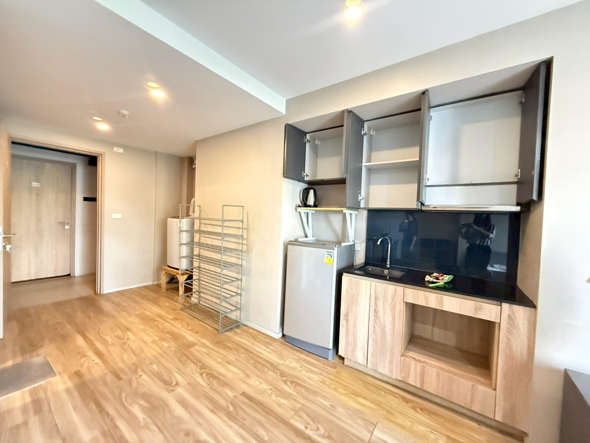 ให้เช่าคอนโดสาทร นราธิวาส : ด่วน ให้เช่า 2 ห้องนอน ห้องใหญ่ ราคาถูก มุมสงบร่มรื่น ใกล้บีทีเอสสุรศักดิ์