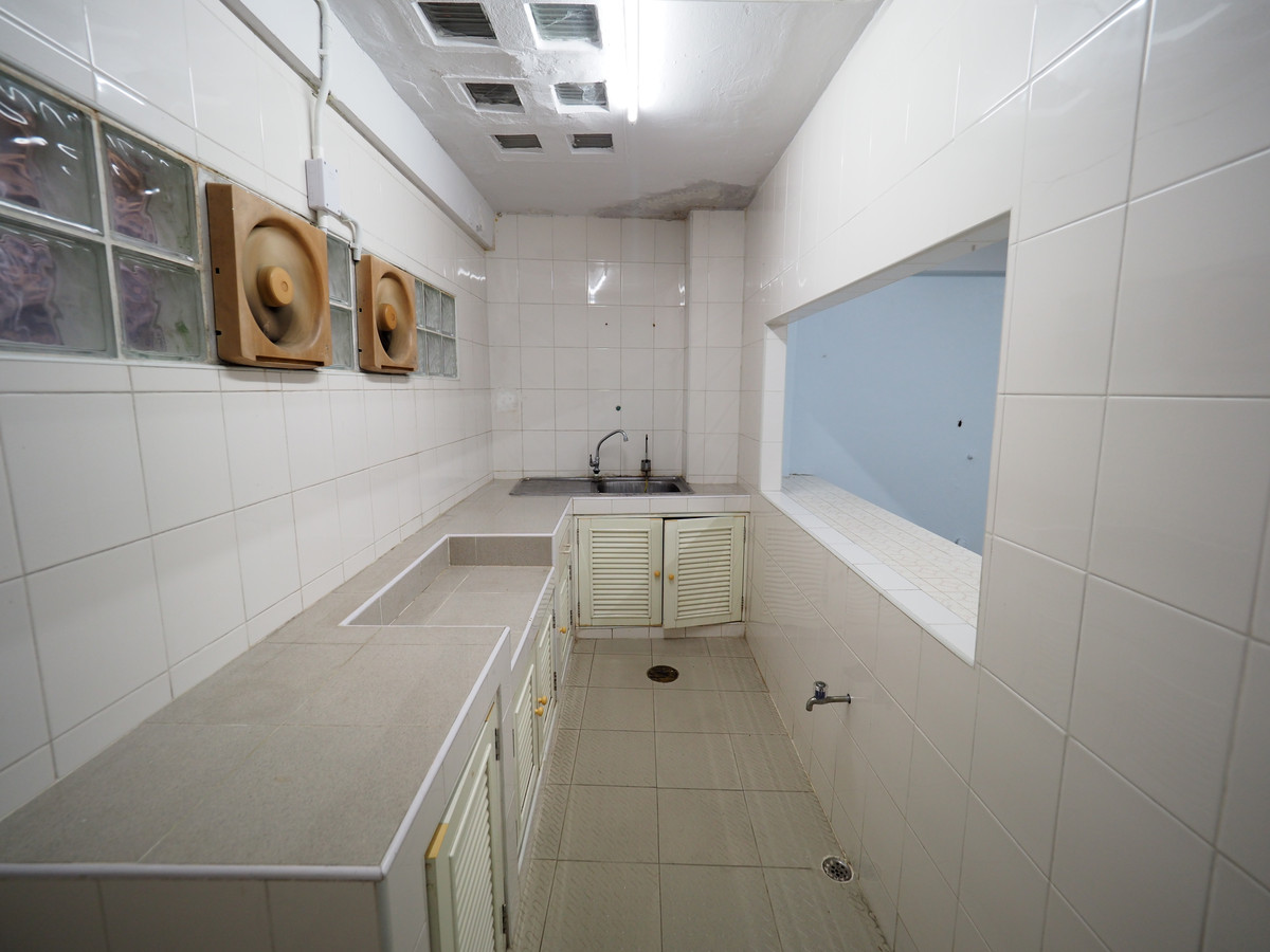 For RentTownhomeSathorn, Narathiwat : Renovated 4.5-storey townhouse with 1 car parking in Sathorn