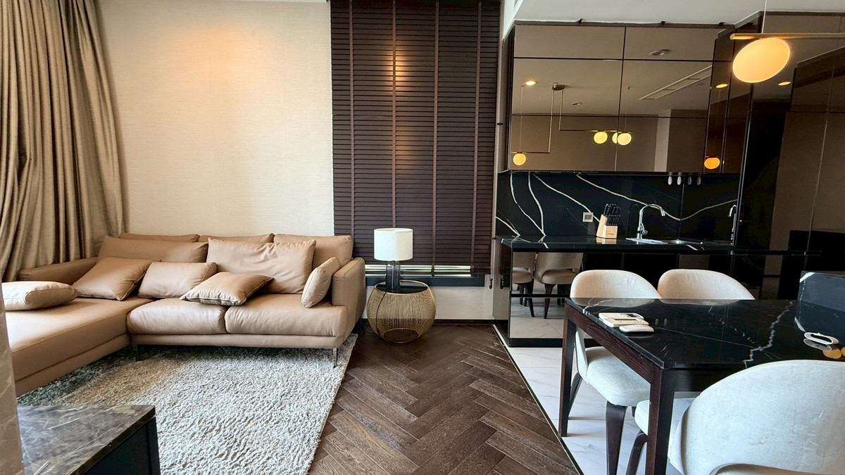 For RentCondoSukhumvit, Asoke, Thonglor : Condo for rent: The Esse 36, beautiful and new 2-bedroom unit, fully furnished, near BTS Thonglor. Special price.