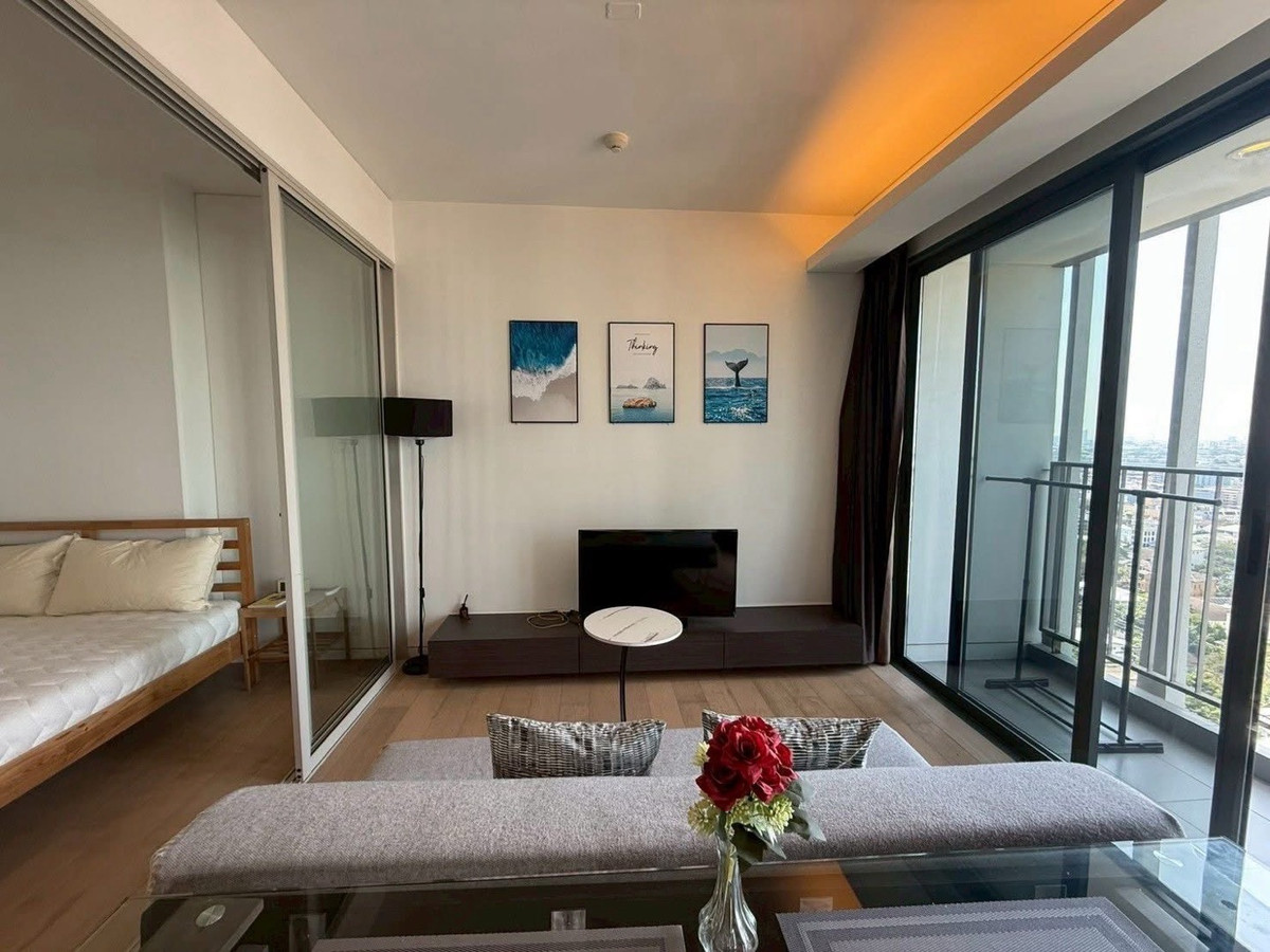 For RentCondoAri,Anusaowaree : Siamese Ratchakru