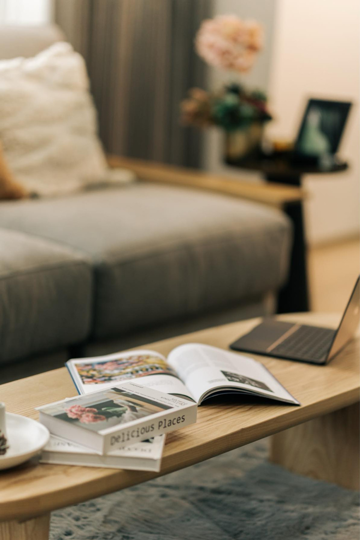 ขายทาวน์โฮมลาดพร้าว101 แฮปปี้แลนด์ : ขายทาวน์โฮมหรู ARBOR URBAN ลาดพร้าว | 485 ตร.ม. ติด MRT มหาดไทย 50 ม. หลังมุม มีลิฟต์ ตกแต่งแบบ Fully-furnished พร้อมเครื่องใช้ไฟฟ้า พร้อมอยู่ "ที่สุดของความเป็นส่วนตัวและทำเลศักยภาพ เดินไปขึ้นรถไฟฟ้าได้ใน 1 นาที"