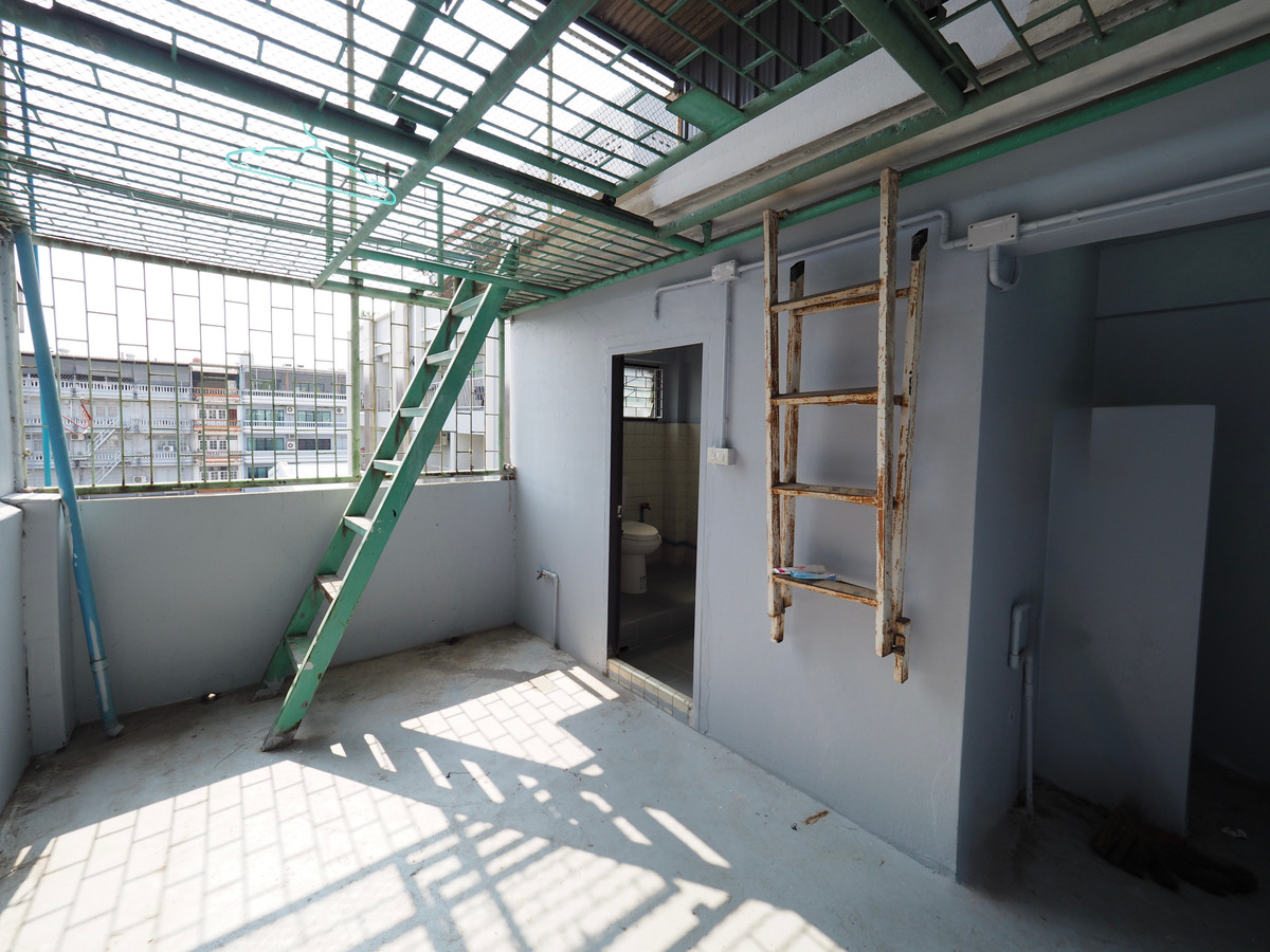 For RentTownhomeSathorn, Narathiwat : Renovated 4.5-storey townhouse with 1 car parking in Sathorn