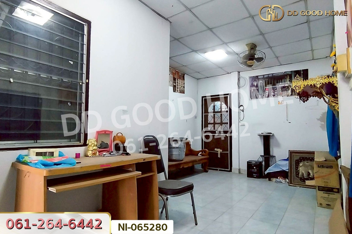 ขายทาวน์โฮมโคราช นครราชสีมา : NI-065280 ทาวน์เฮ้าส์ สุรนารีวิลเลจ นครราชสีมา ใกล้สนามกีฬาเฉลิมพระเกียรติ 80 พรรษา