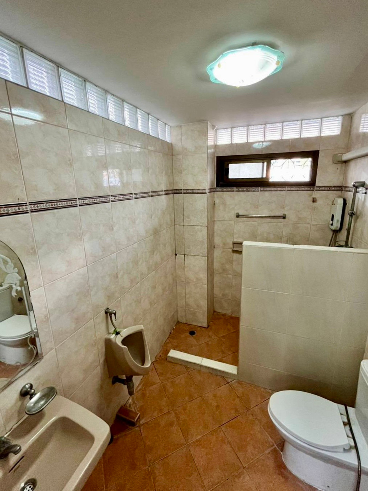 ขายโฮมออฟฟิศรัชดา ห้วยขวาง : Rare Large Standalone Office – ซอยรัชดาภิเษก 3 11b12b 45mb - Office Building - Ratchada 3 📞Call 090 919 9898