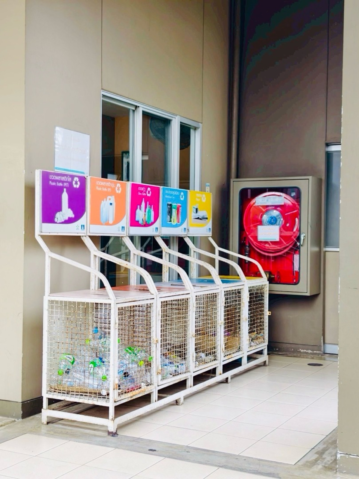 ขายคอนโดนวมินทร์ รามอินทรา : ขาย/เช่าด่วน! คอนโดลุมพินี พาร์ค นวมินทร์-ศรีบูรพา 
ซ.นวมินทร์36-38 คลองกุ่ม, บึงกุ่ม T. 081-834-1501 (ตี๋)