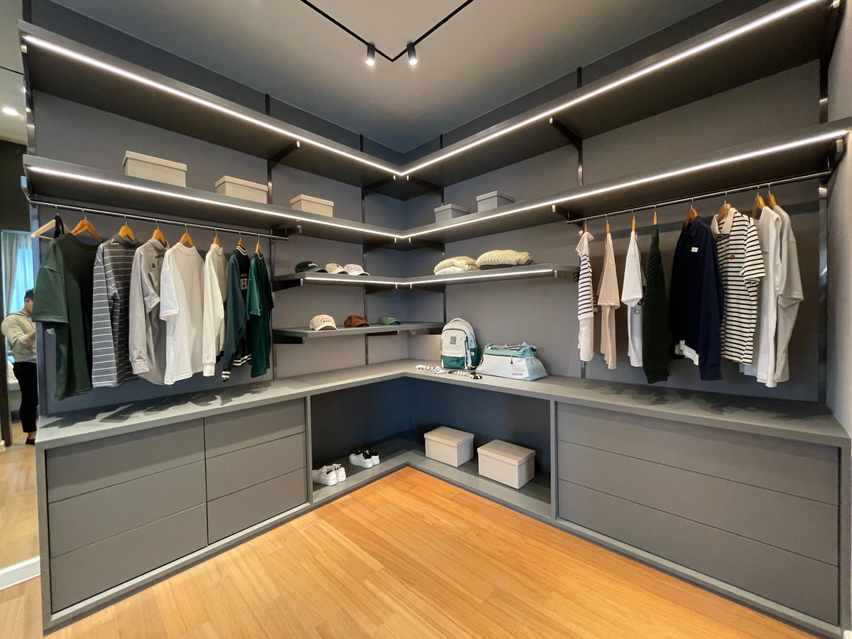 ขายบ้านโชคชัย4 ลาดพร้าว71 : ขายบ้านเดี่ยว Super Luxury THIRRA Ladprao แบบ Signature 575 ตร.ม. พร้อมสระว่ายน้ำส่วนตัว ตกแต่งครบพร้อมเครื่องใช้ไฟฟ้า ใกล้ MRT ภาวนา เพียง 700 ม.